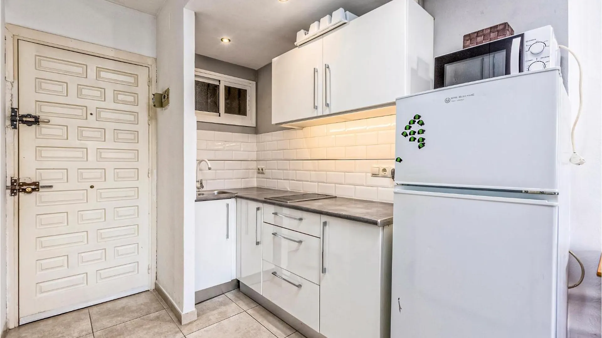Nice Apartment In Benalmadena With Kitchen